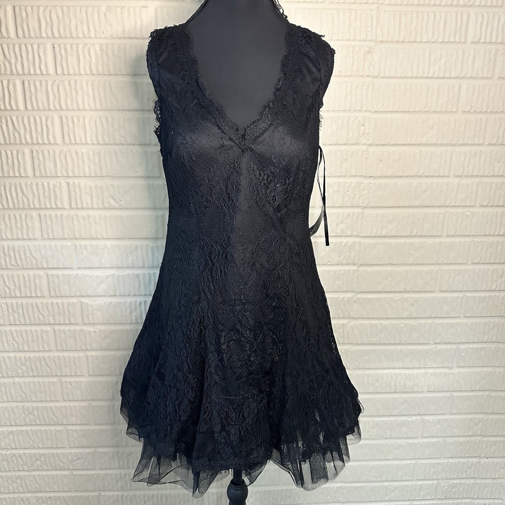 Betsy & Adam NEW Black Lace V-Neck Women's Size 12 Sheath Dress Formal‎ Elegant